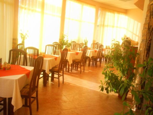 Pancho Family Hotel كرانيفو المظهر الخارجي الصورة