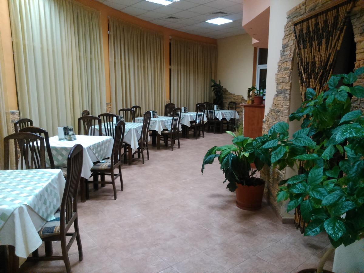 Pancho Family Hotel كرانيفو المظهر الخارجي الصورة